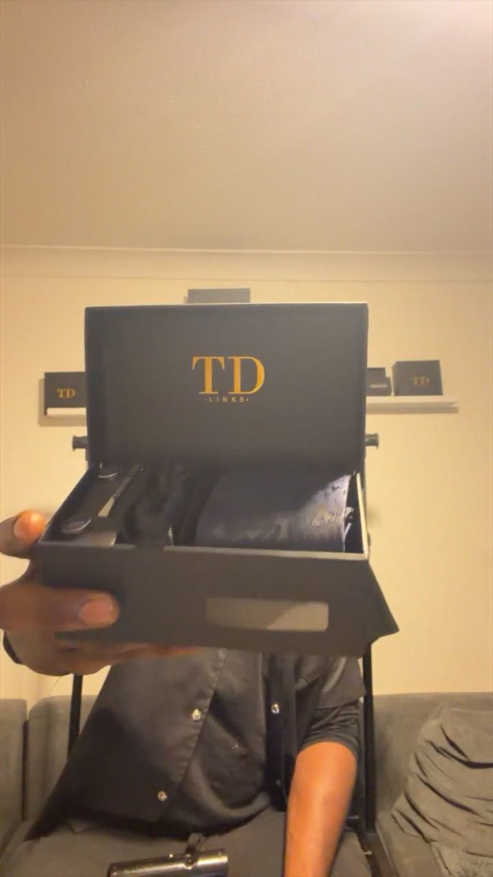 Set Tie set product image