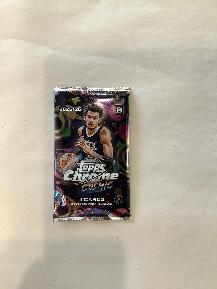 Topps Chrome Cosmic 2025/26 Basketball Cards Pack