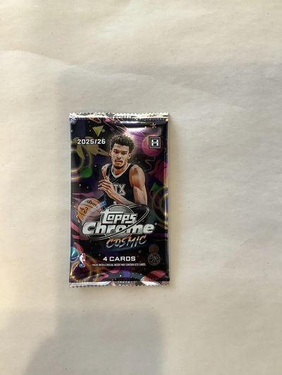 Topps Chrome Cosmic 2025/26 Basketball Cards Pack