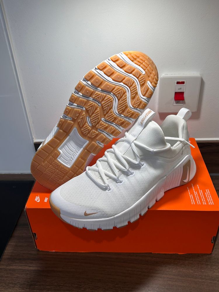 Nike Free Metcon 6 Gym Training Shoes - ‘White Gum Light Brown’ - Size UK 8,8.5,9.5,10.5 3