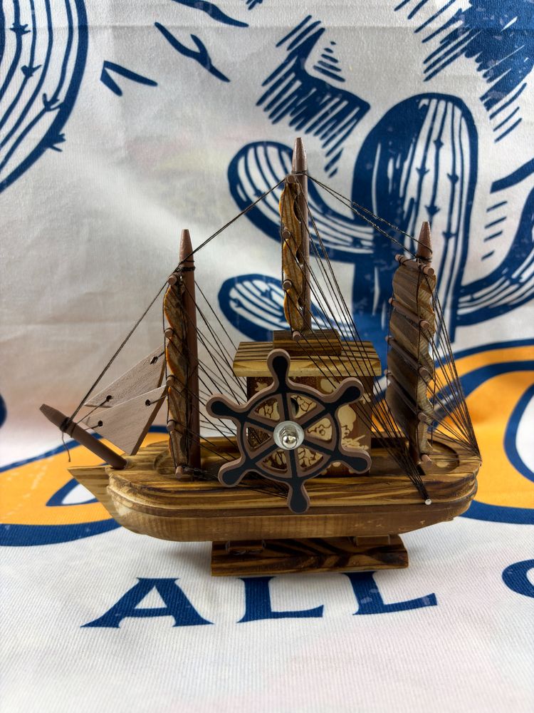 Wooden Ship Model imagen 1