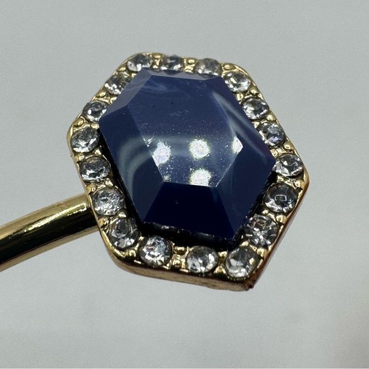 Gold-Tone Open Bangle Bracelet With Blue Gemstone And Rhinestones obraz 2