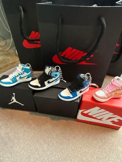 Nike Air Jordan keychain - Random