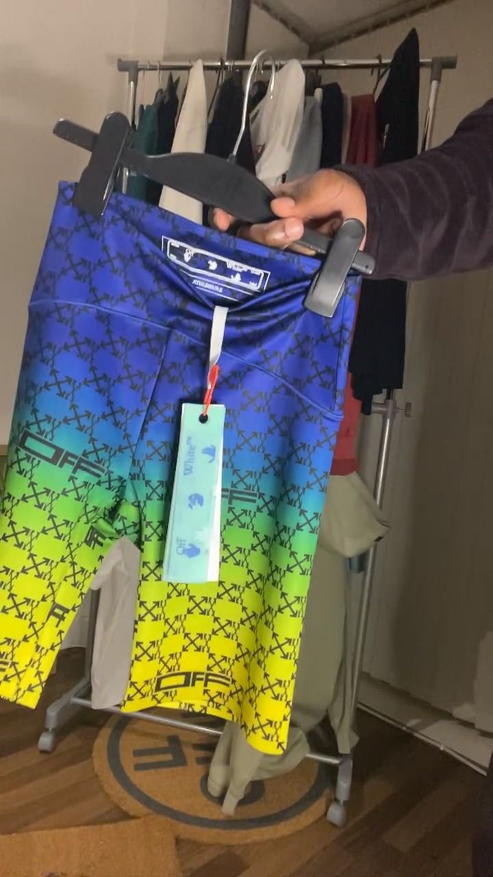 Off-White Off white shorts  product image