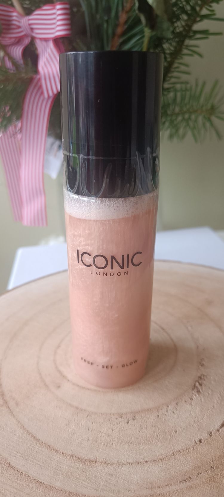 Iconic London Liquid Cosmetic Highlighter  Bottle product image
