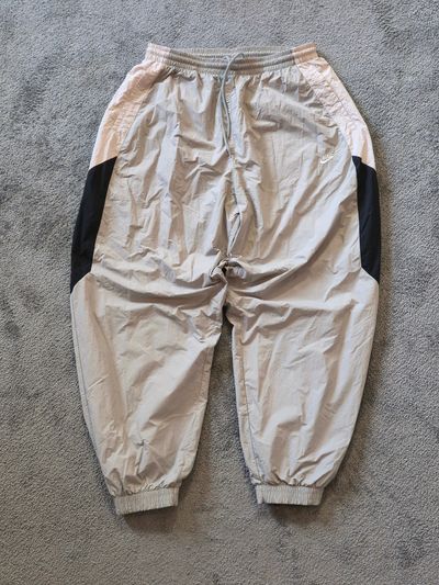 Szelesty Nike Oversized Fit Pants