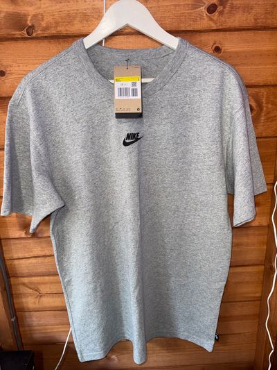 Nike Grey T-Shirt Size Small
