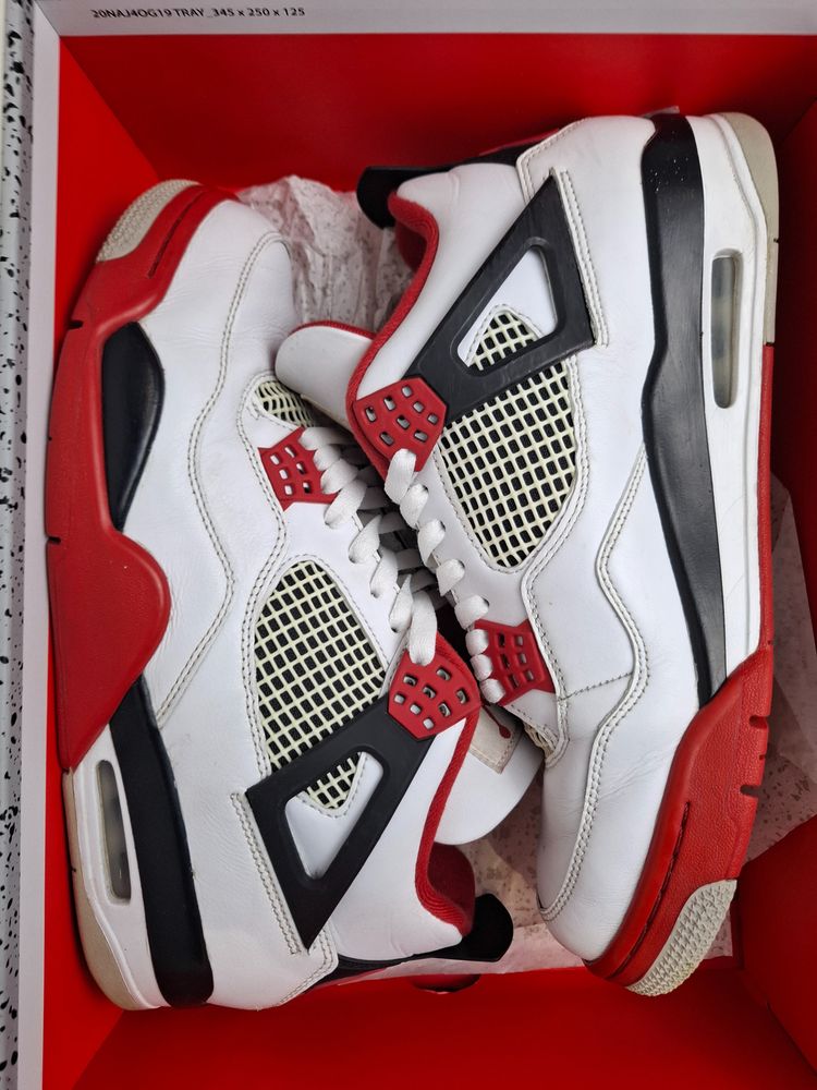 Nike Jordan Jordan 4 fire red uk 9.5  (worn og box) product image
