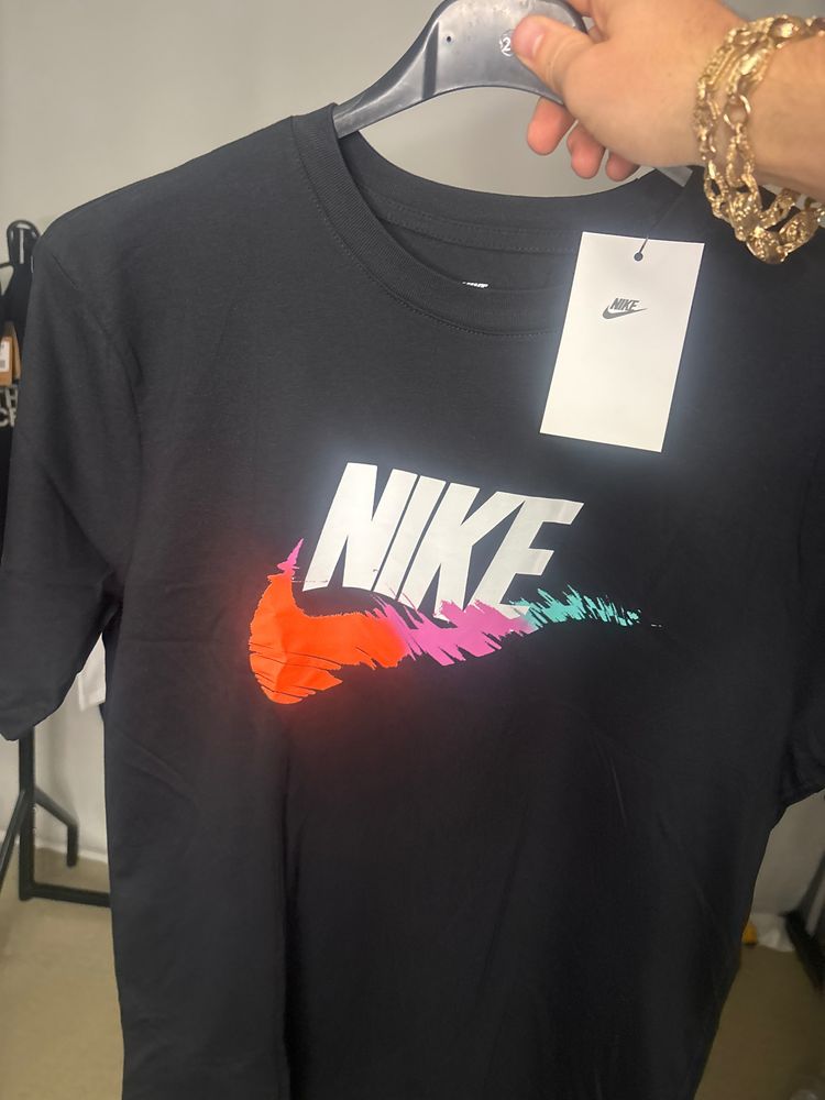 Nike Nike Black T-Shirt product image
