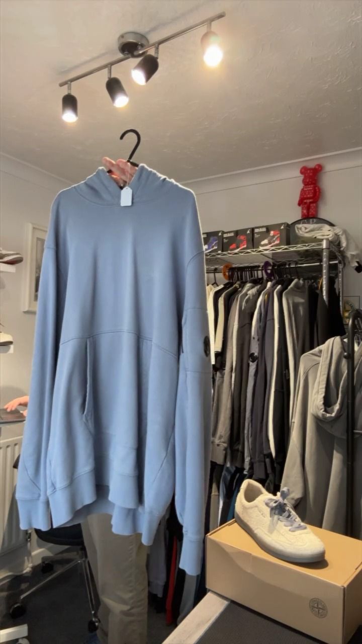 CP Company 400 CP Company XXL blue/grey hoodie small shodowy mark on front as shown product image