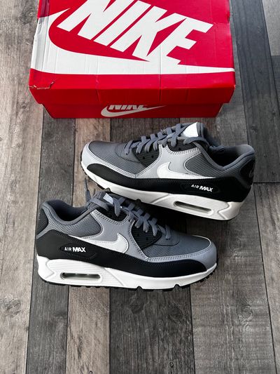 Nike Air Max 90 Essential Trainers (2017) ‘Cool Grey’ - Size UK 9
