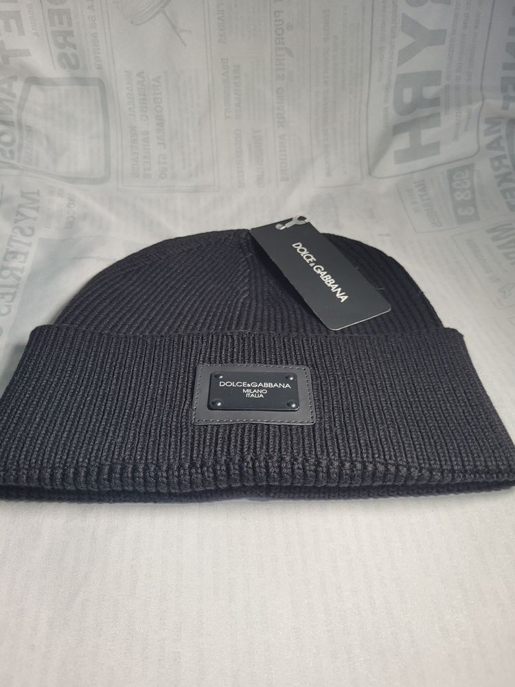Immagine di Dolce & Gabbana Black Knit Beanie Hat 2