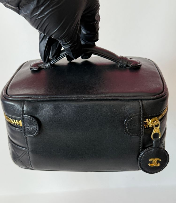 Pre-Owned Chanel  Vanity CC Bag