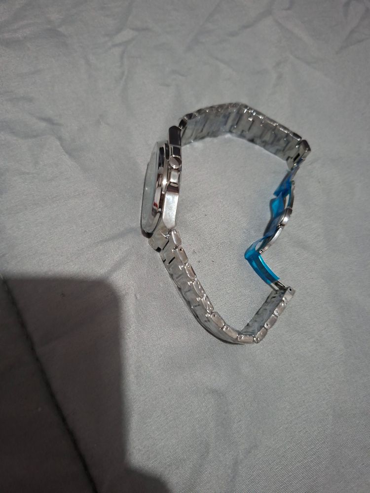 Reloj nuevo  image 2