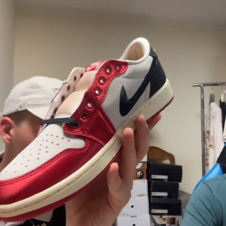 Jordan jordan 1 trophy room 42 product image