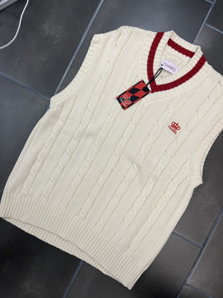 Thames Sleeveless Knit Vest