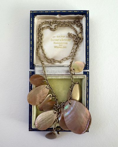 Necklace With Mother-Of-Pearl And Metal Teardrop Pendants