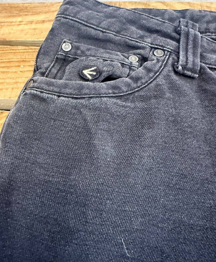 Immagine di Vintage Y2K Energie cargo jeans. Grunge/ Skater. Waist: 34” Leg: 35” 6
