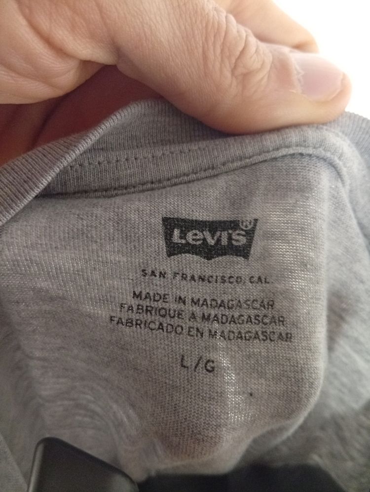 Levi'S Grey T-Shirt 5