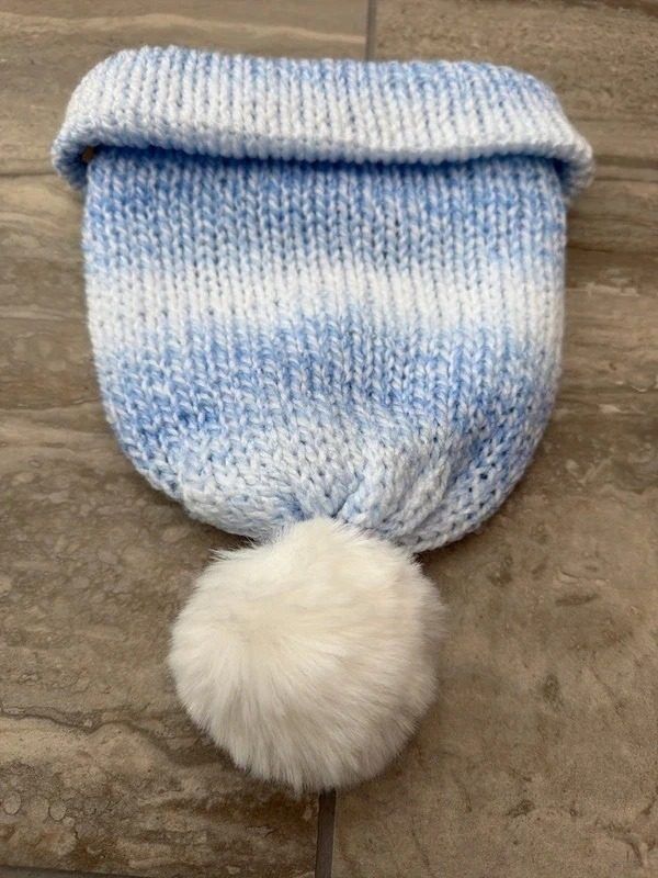 Blue And White Knit Beanie With Pom Pom image 3