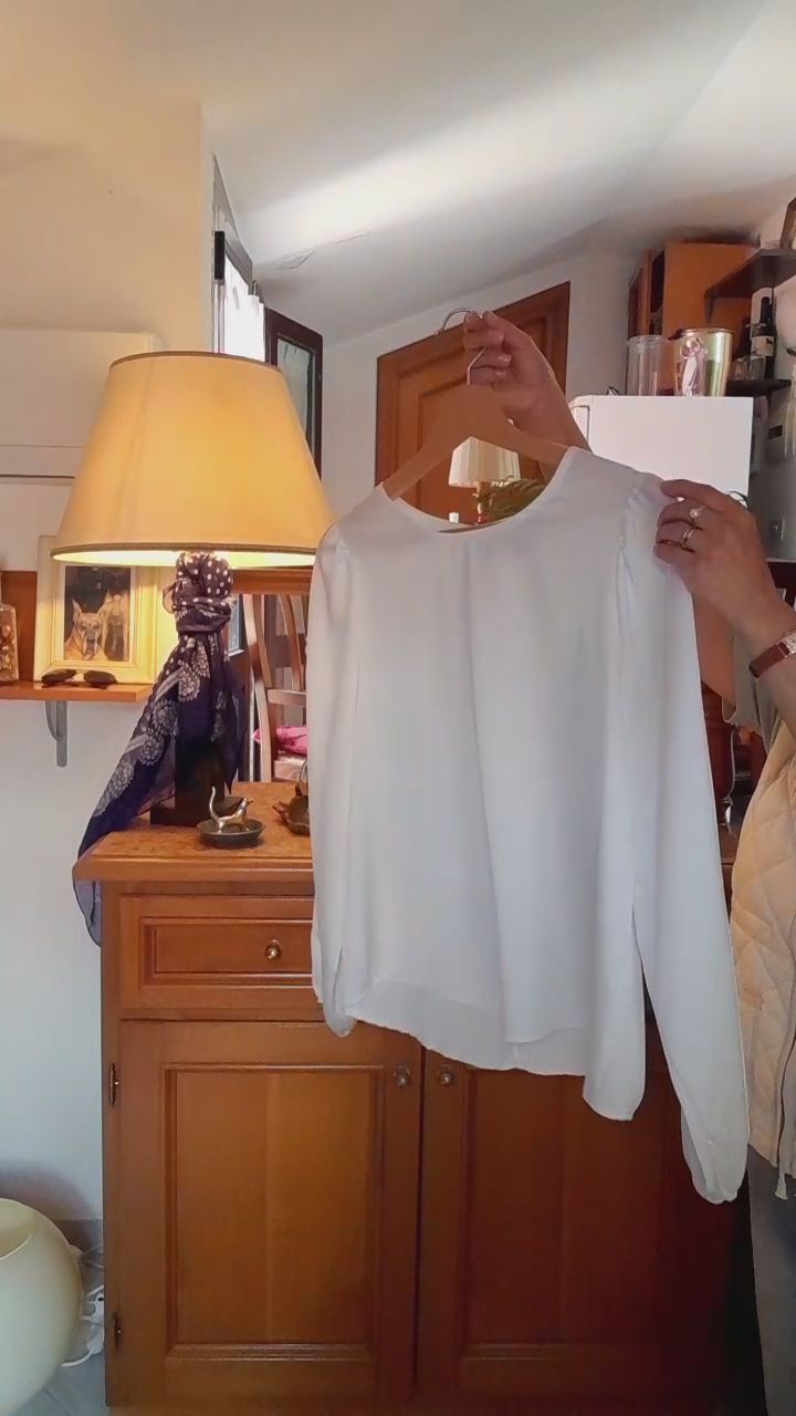 Unknown Long-Sleeve Blouse product image