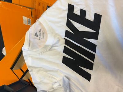 Nike White T-Shirt