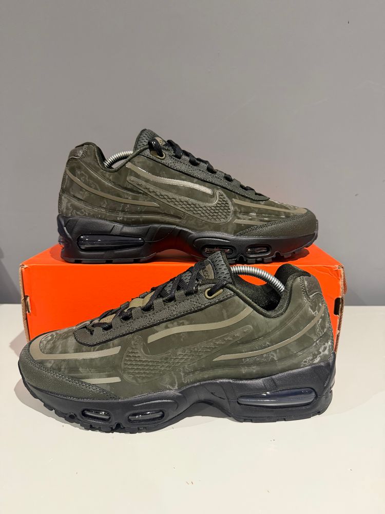 Immagine di Nike Air Max 95 SP WORKSOUT Olive Black UK 9  1