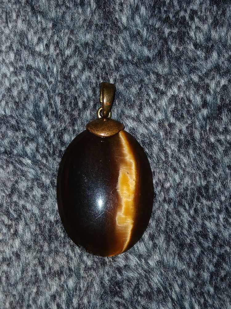 Immagine di Vintage tigers eye oval pendant  1