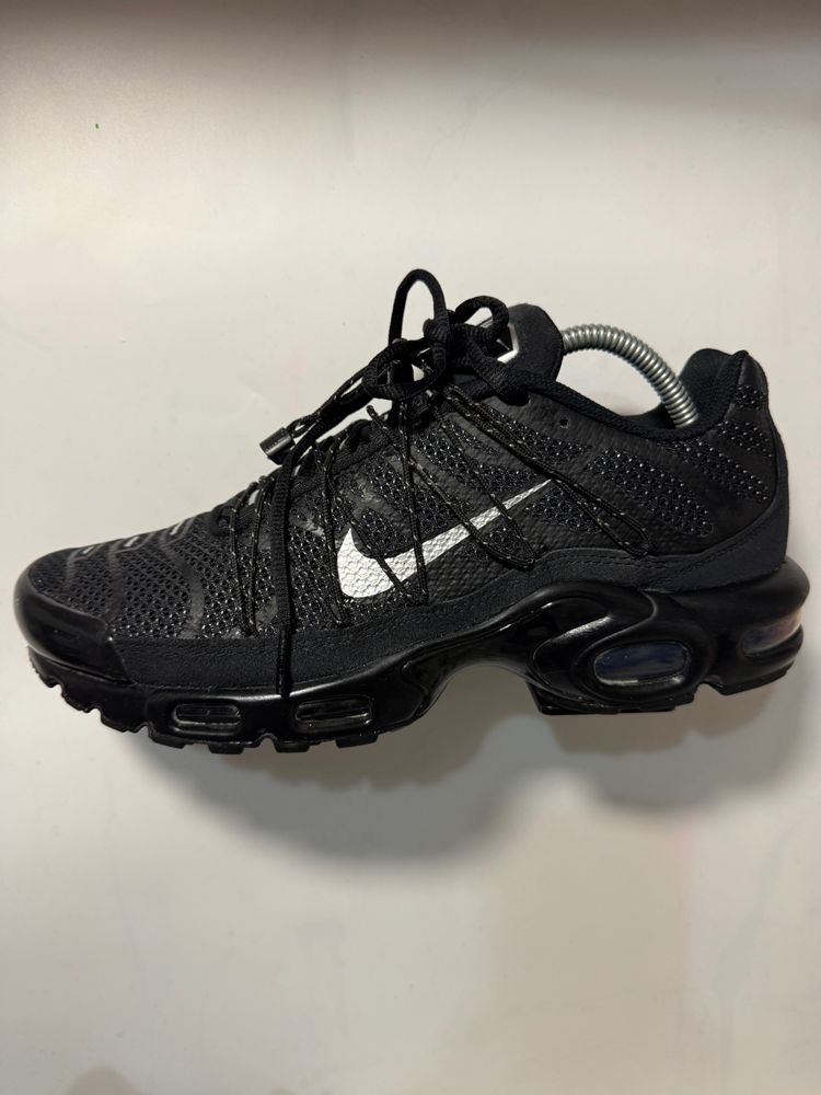 Nike Black Sneakers utility clean 