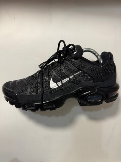 Nike Black Sneakers utility clean