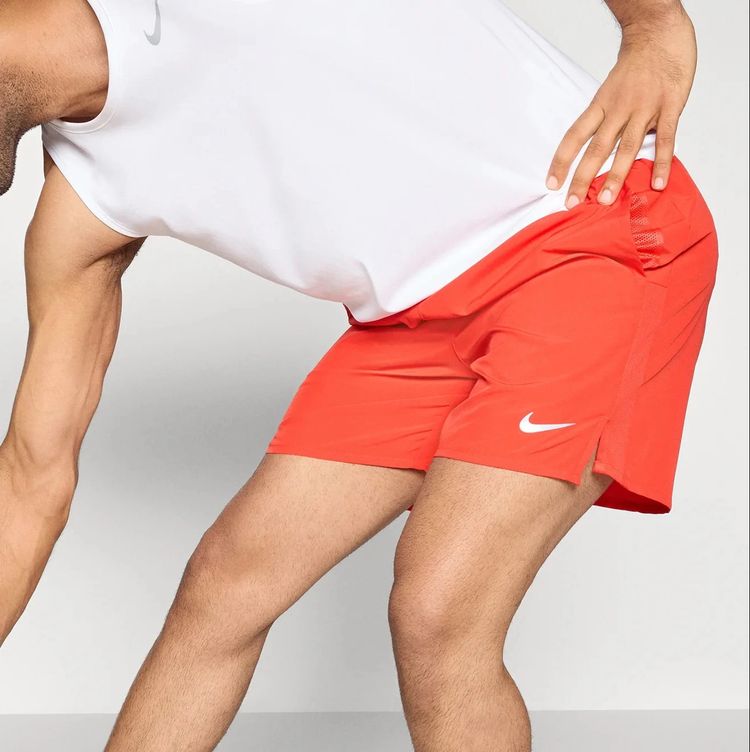 Nike Challenger Shorts 7 - Crimson Red image 3