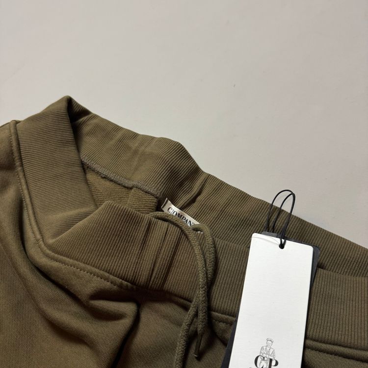 C.P Company Khaki Green Joggers - XL 3