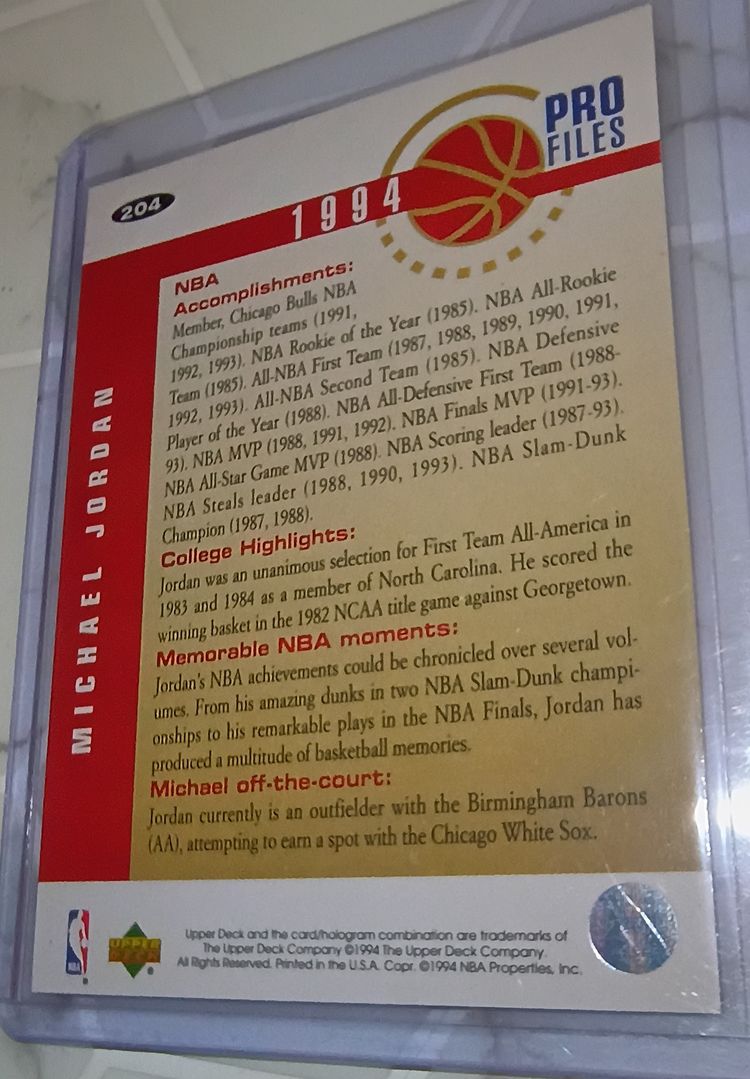 Michael Jordan 1994 Upper Deck Collector's Choice Pro Files Holo Silver  Signature No. 204 image 2