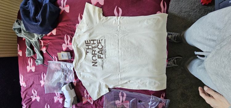 The North Face cream T-Shirt 2