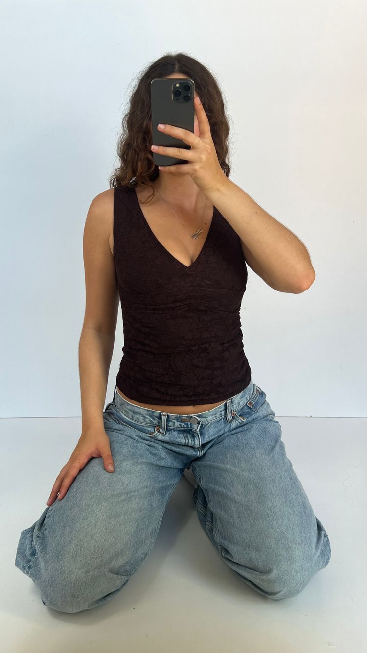 00s brown lace tank top- size S