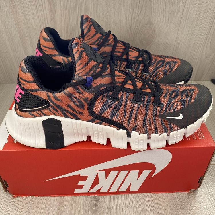 Size 9.5 - Nike Free Metcon 4 Trainers Tiger Burnt Sunrise DJ8655-018 2