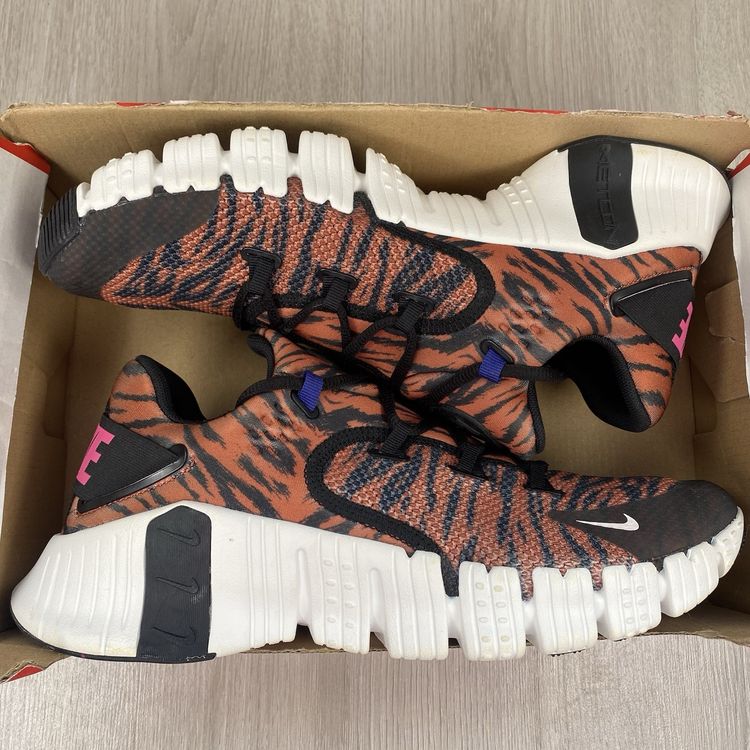 Size 9.5 - Nike Free Metcon 4 Trainers Tiger Burnt Sunrise DJ8655-018