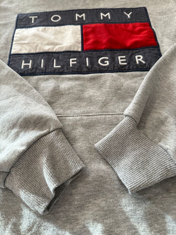 Tommy Hilfiger grey hoodie 3
