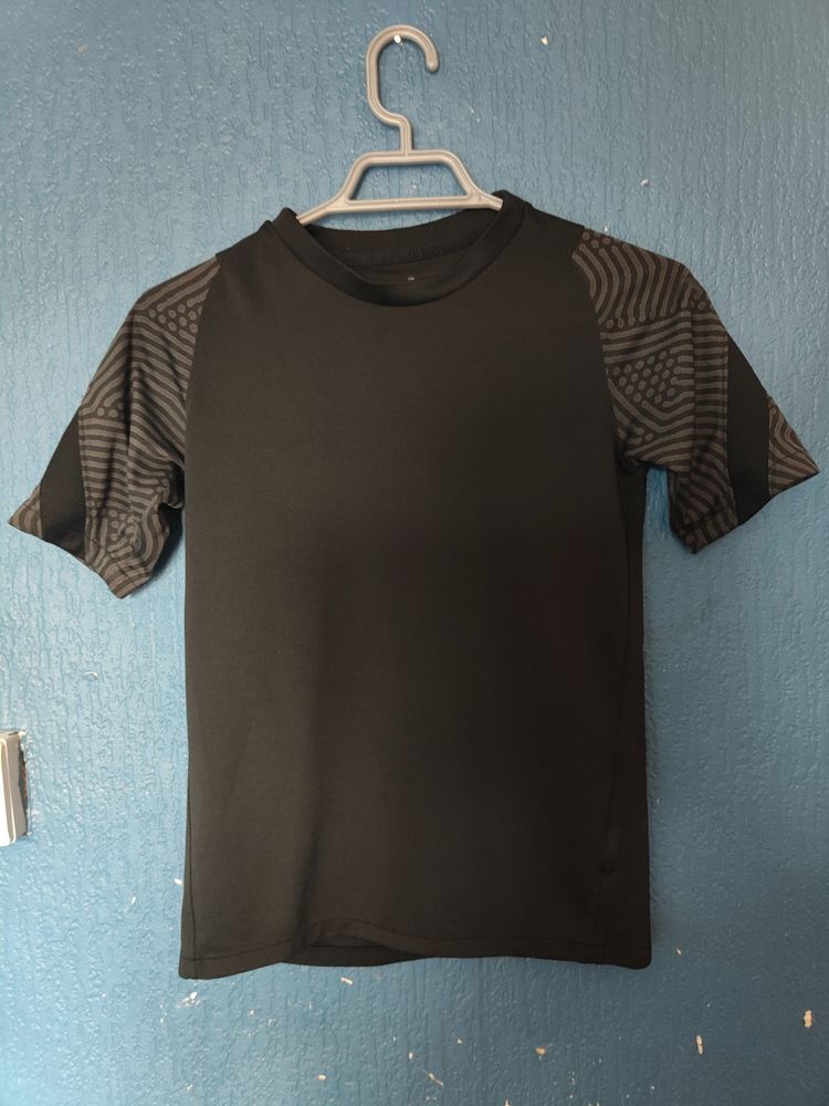 Nike Nike Short Sleeve Athletic Shirt product image