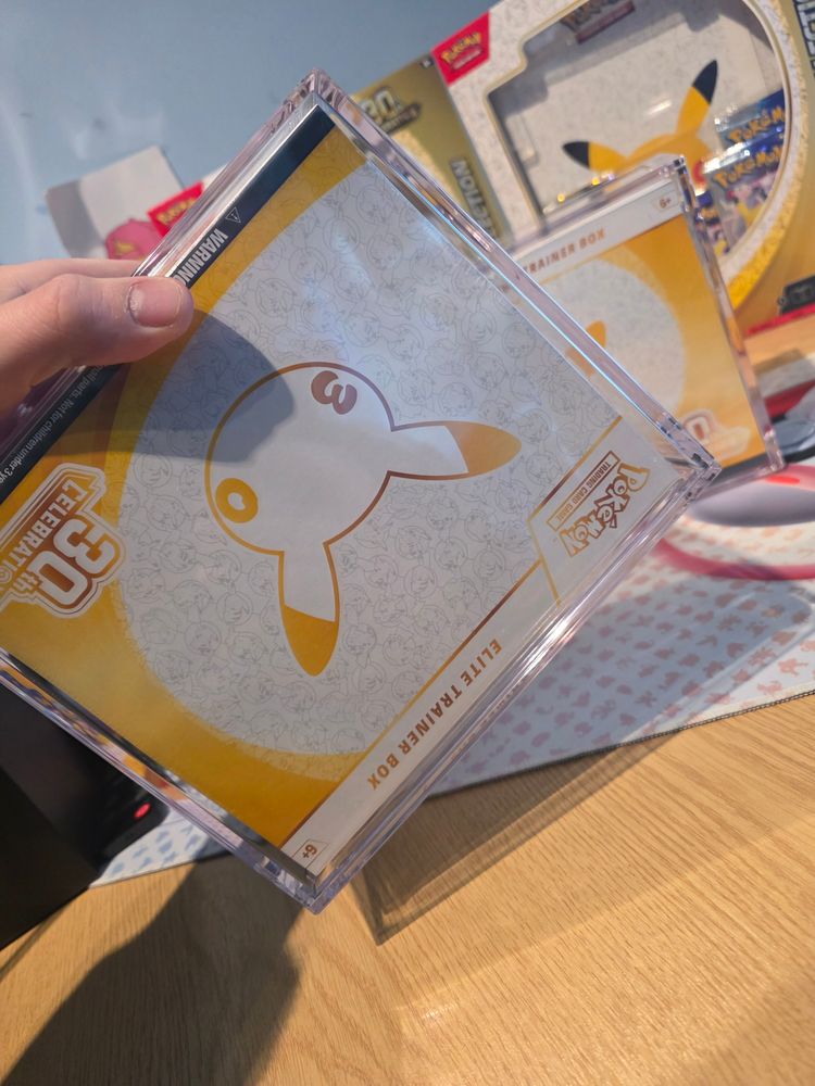 Elite Trianer Box  Premium TCG Display Case image 4
