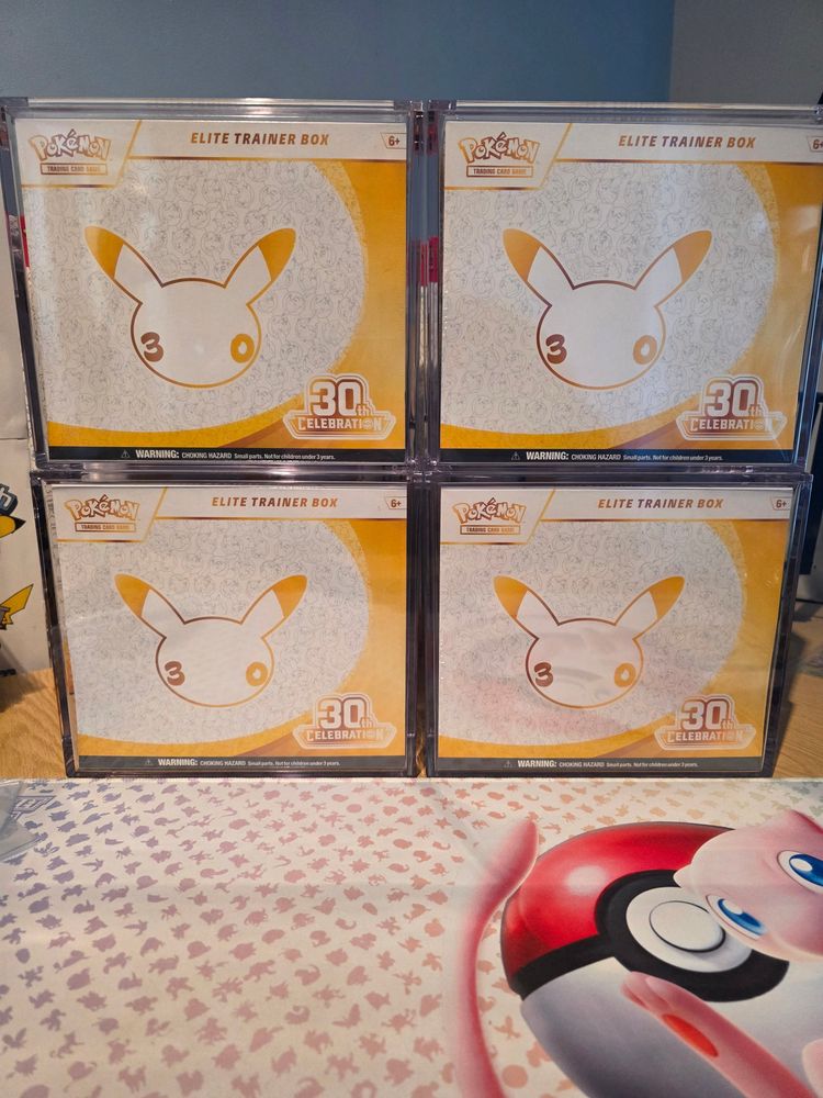 Elite Trianer Box  Premium TCG Display Case image 5