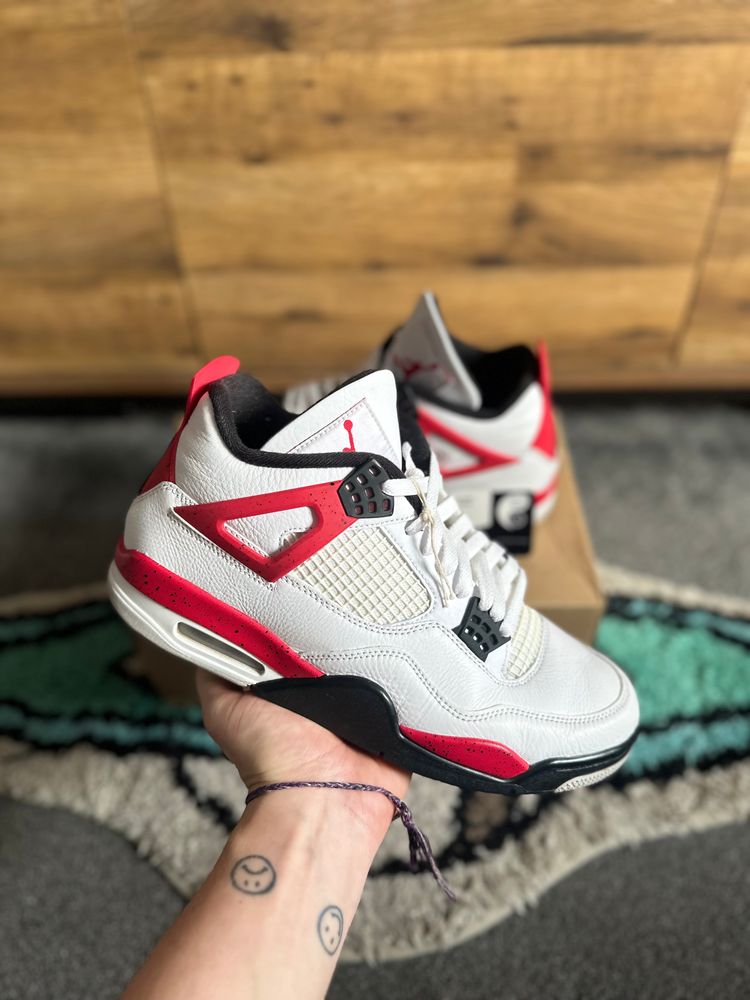Nike Air Jordan 4 “Red Cements ” U.K. 9