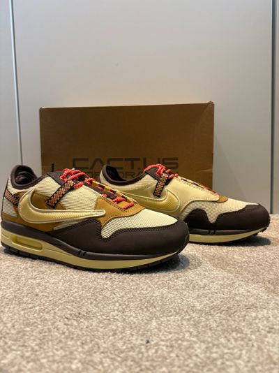 Travis Scott Baroque Brown