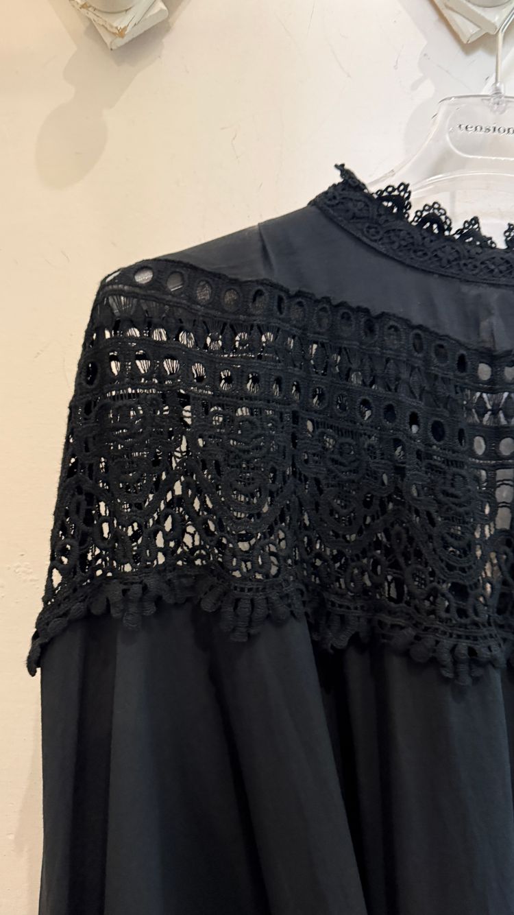 Black Long Sleeve Dress With Lace Details And Belt image 6