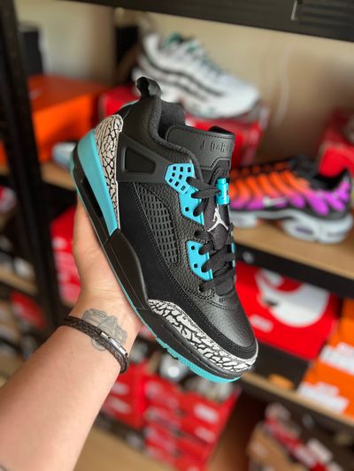 Jordan Spizike Low ‘Black/Wolf Grey/Gamma Blue’ UK 9