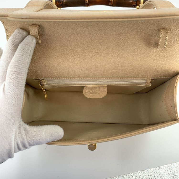 Gucci Vintage Leather Handbag Vintage Bamboo image 6