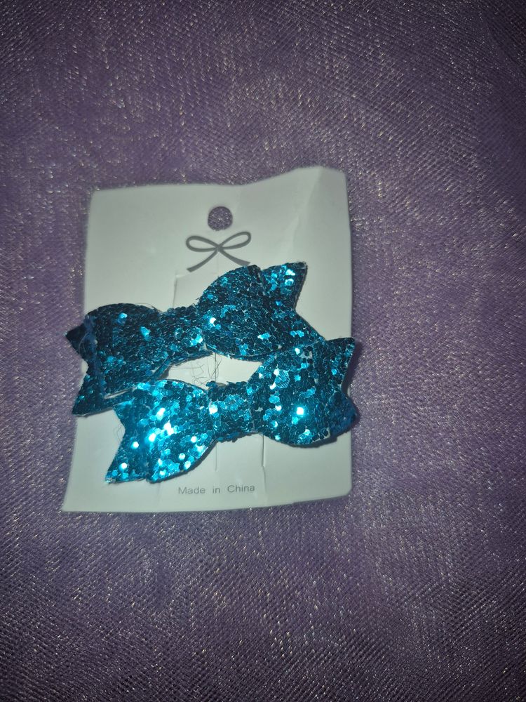 Blue thin pigtails