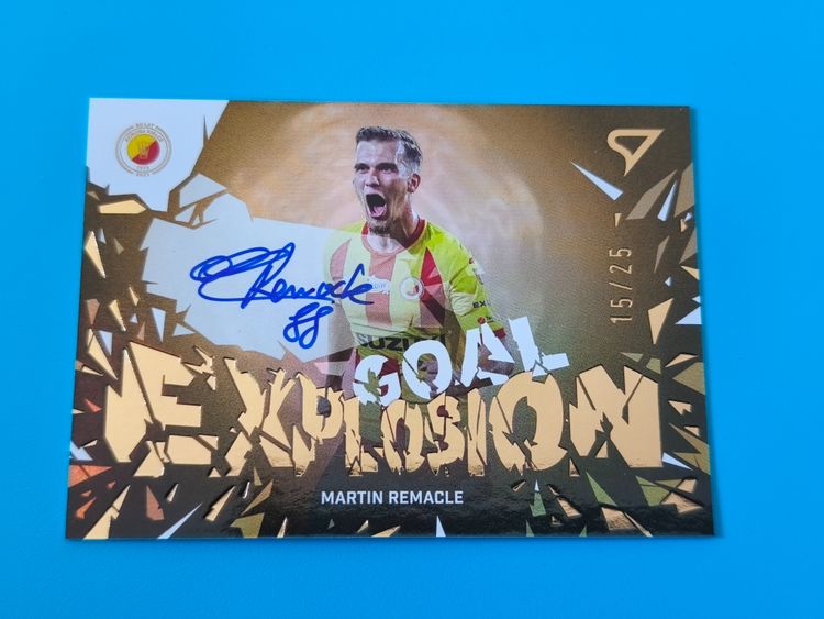 Other Signed Football Trading Card product image