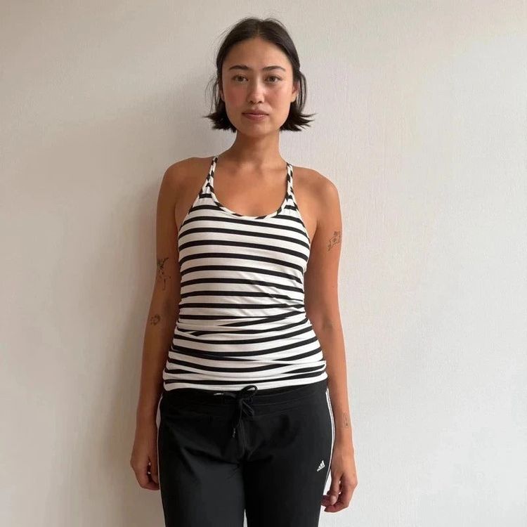 Reebok black + white striped gym top - Size S imagen 8