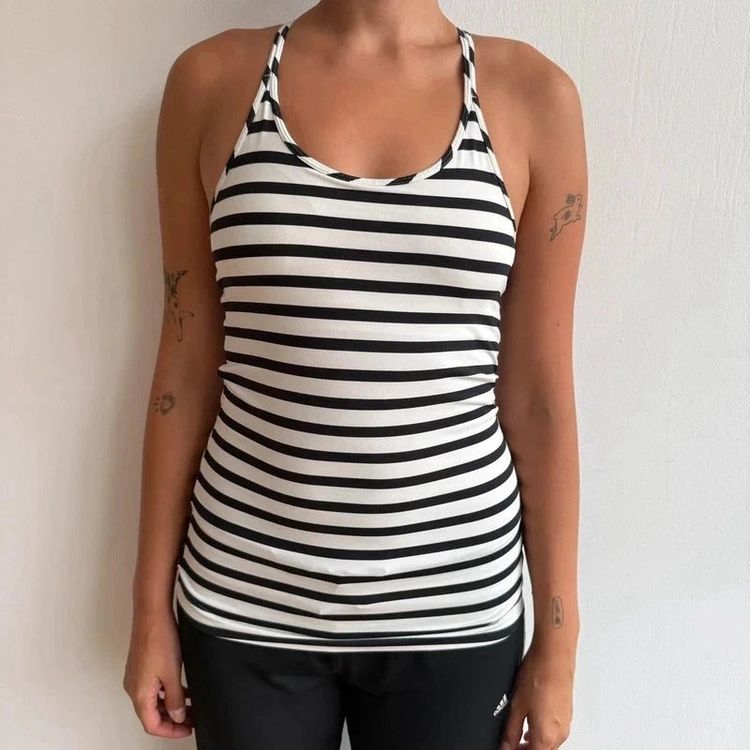 Reebok black + white striped gym top - Size S imagen 10